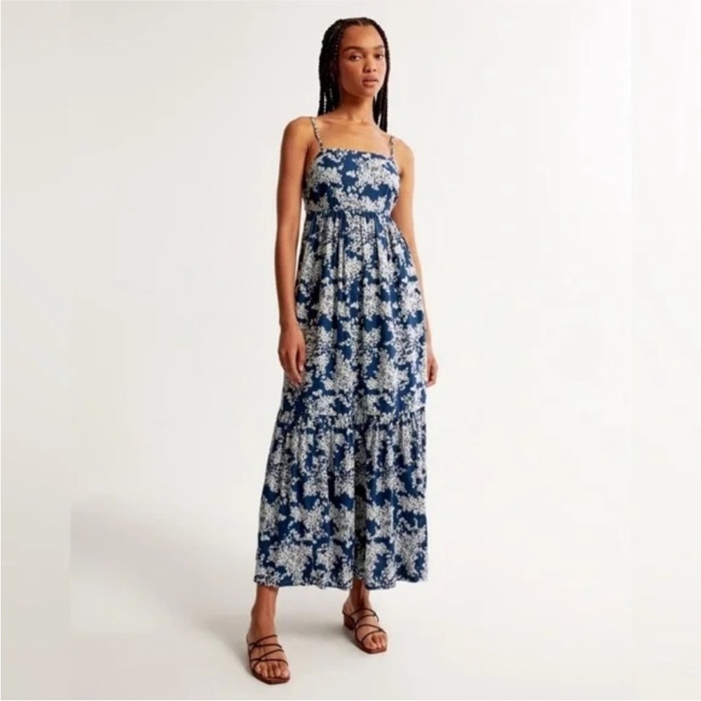 NWOT- Low Back Tiered Maxi Dress with Pockets